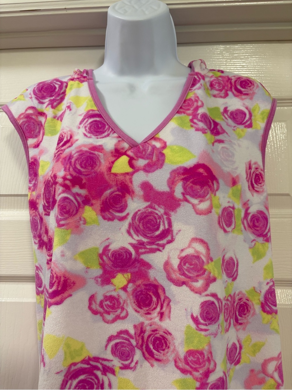 Betsey Johnson floral rose blossom pink hooded terry cover-up dress. - Picture 2 of 5